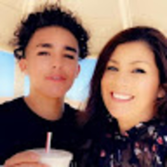 Meet your Posher, Angie - Picture 1 of 1